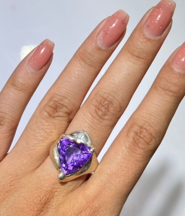 Anillo en plata .925 de Cuarzo Amatista
