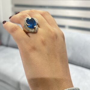 Anillo de plata .925 de Topacio London Blue