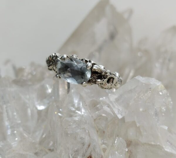 Anillo de Plata .925 de Cuarzo Blanco Facetado #7